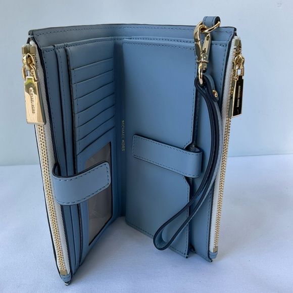 Michael Kors Jet Set Travel LG Double Zip Wristlet Wallet Light Sky Blue New !!! - Picture 5 of 8